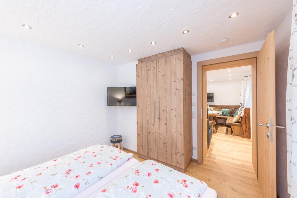 Haus Moesenlechner Appartement Maishofen Buitenkant foto